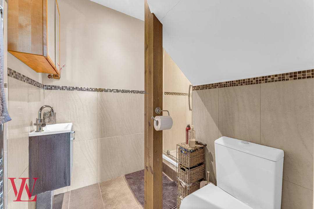 2 bed apartment for sale in Percival Court, Stansted Road, Bishop's Stortford, Hertfordshire  - Property Image 13