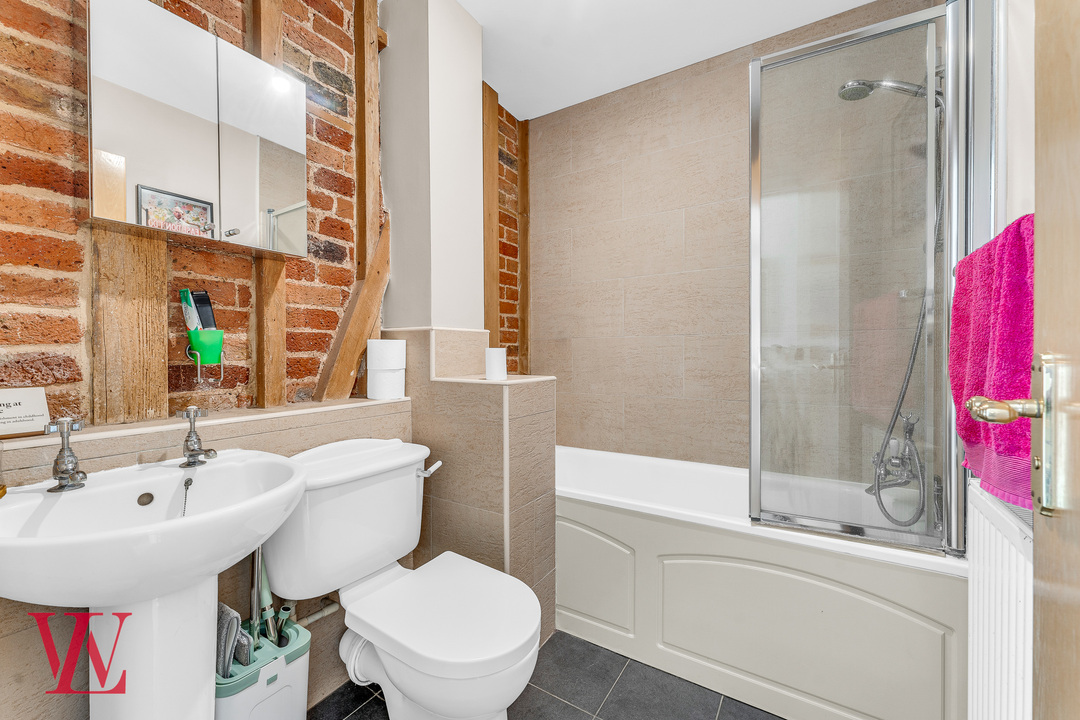 2 bed apartment for sale in Percival Court, Stansted Road, Bishop's Stortford, Hertfordshire  - Property Image 16