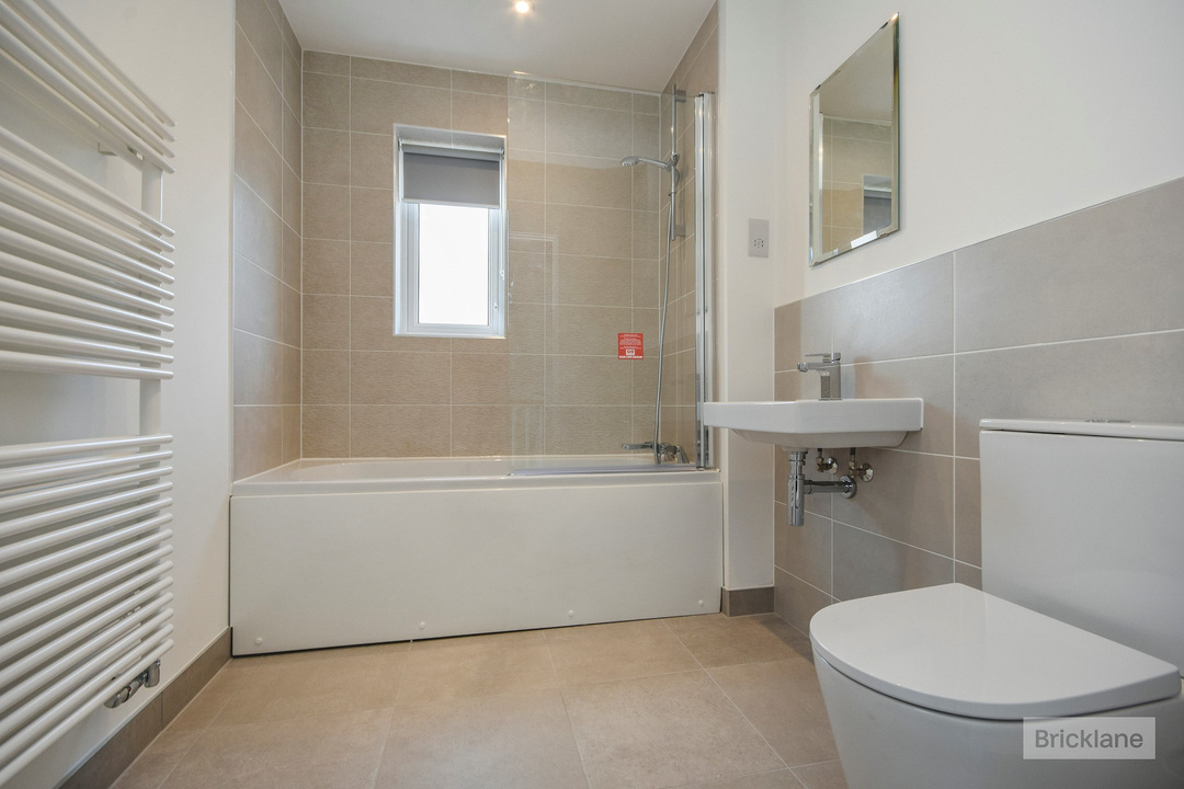 3 bed semi-detached house to rent in Little Clobbs Mead, Little Dunmow, Essex  - Property Image 8