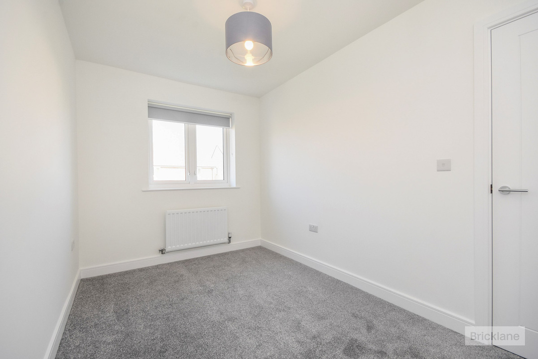 3 bed semi-detached house to rent in Little Clobbs Mead, Little Dunmow, Essex  - Property Image 5