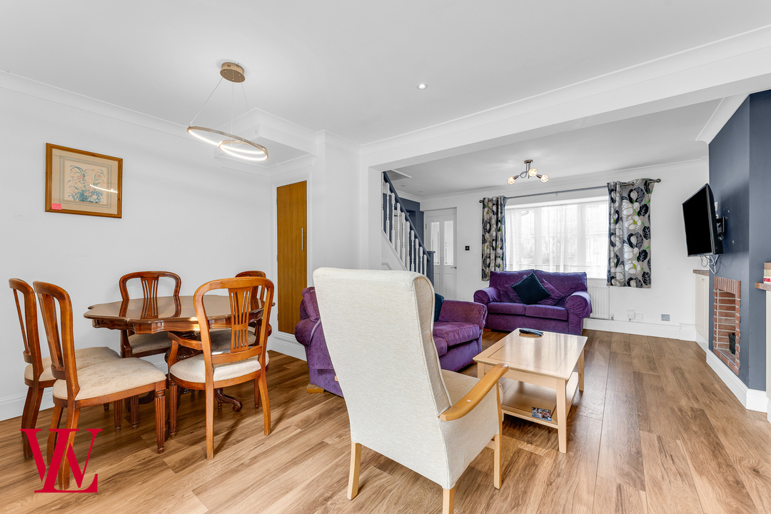 3 bed semi-detached house for sale in Robinson Close, Bishop's Stortford, Hertfordshire 8