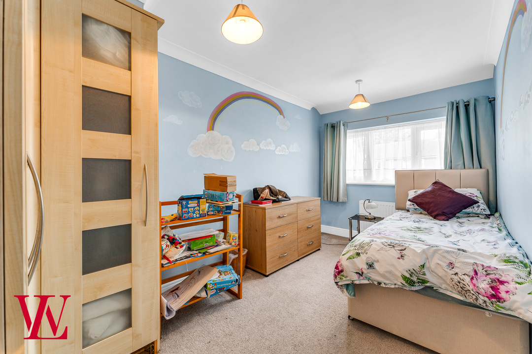 3 bed semi-detached house for sale in Robinson Close, Bishop's Stortford, Hertfordshire 14