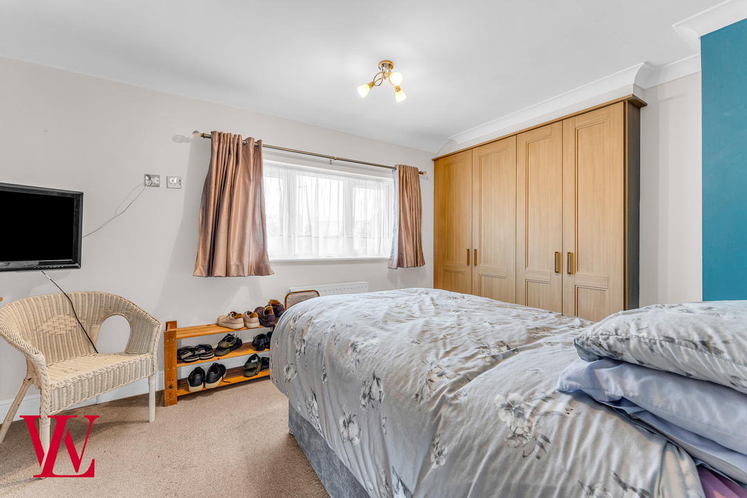 3 bed semi-detached house for sale in Robinson Close, Bishop's Stortford, Hertfordshire 13