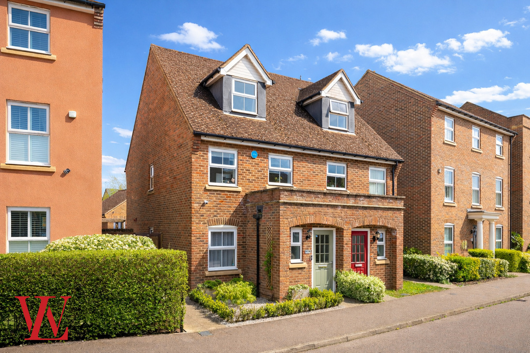 3 bed semi-detached house for sale in Carters Drive, Stansted, Essex