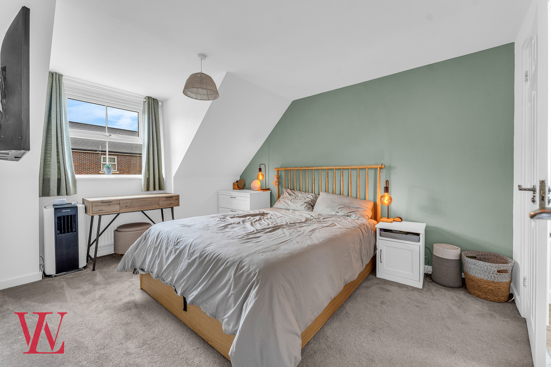 3 bed semi-detached house for sale in Carters Drive, Stansted, Essex  - Property Image 14