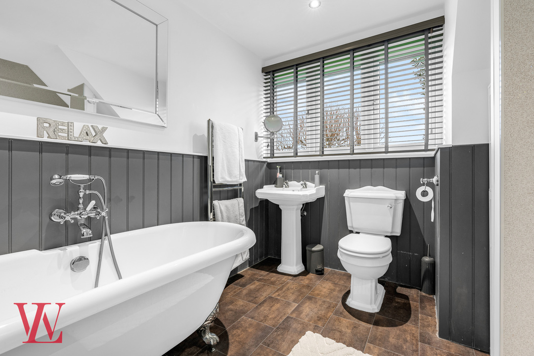 5 bed detached house for sale in Chelmsford Road, White Roding, Dunmow, Essex  - Property Image 28