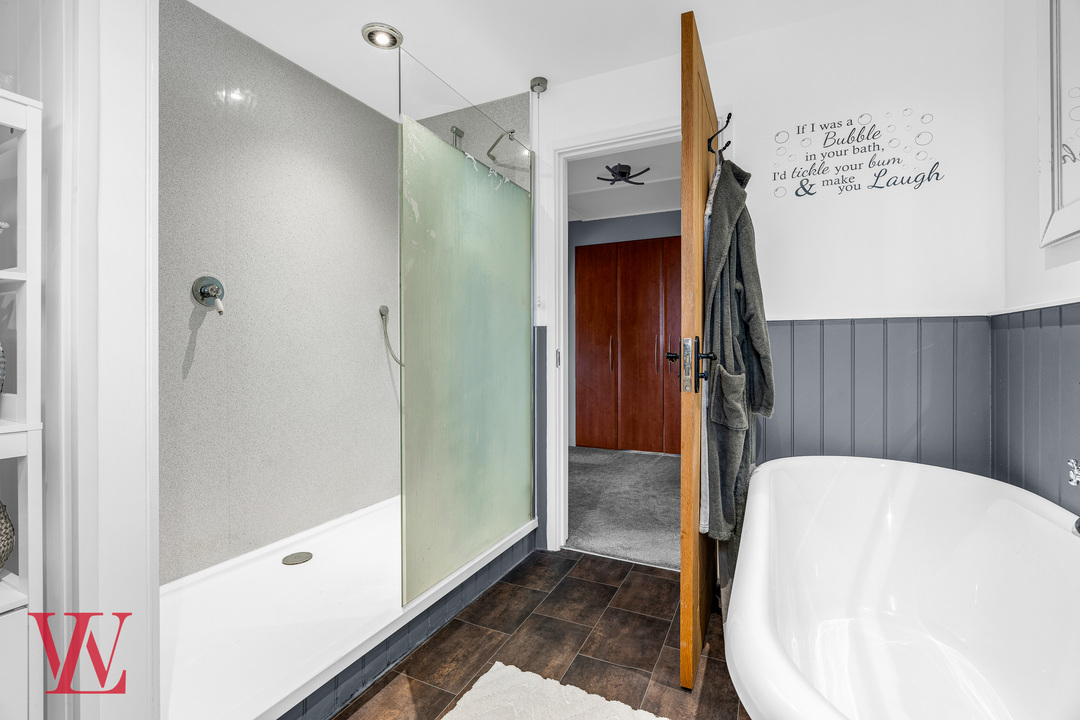 5 bed detached house for sale in Chelmsford Road, White Roding, Dunmow, Essex  - Property Image 30