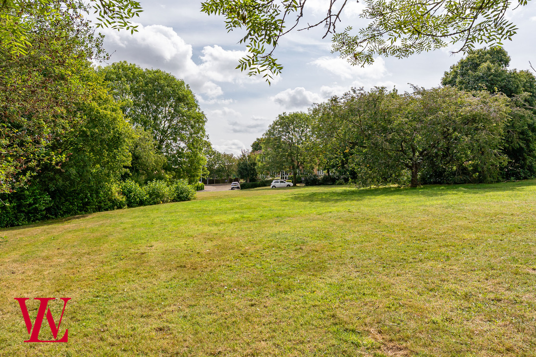 5 bed detached house for sale in Nursery Rise, Dunmow, Essex 31