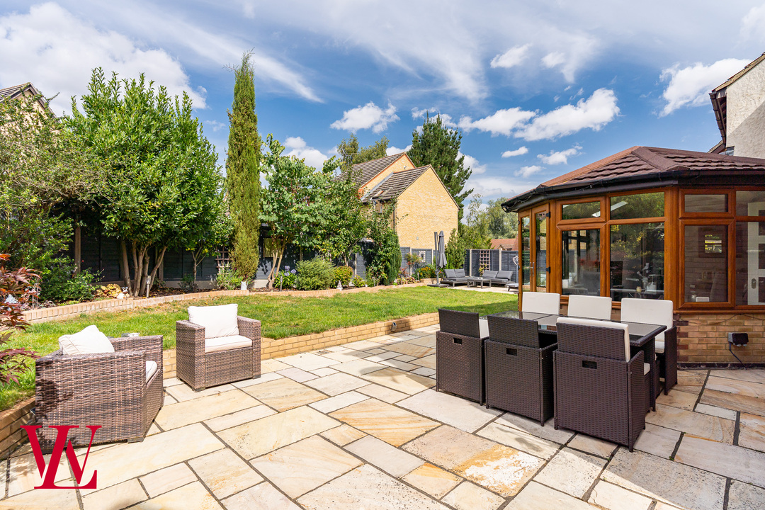 5 bed detached house for sale in Nursery Rise, Dunmow, Essex  - Property Image 28