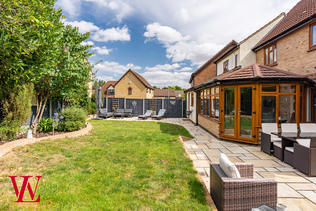 5 bed detached house for sale in Nursery Rise, Dunmow, Essex  - Property Image 31