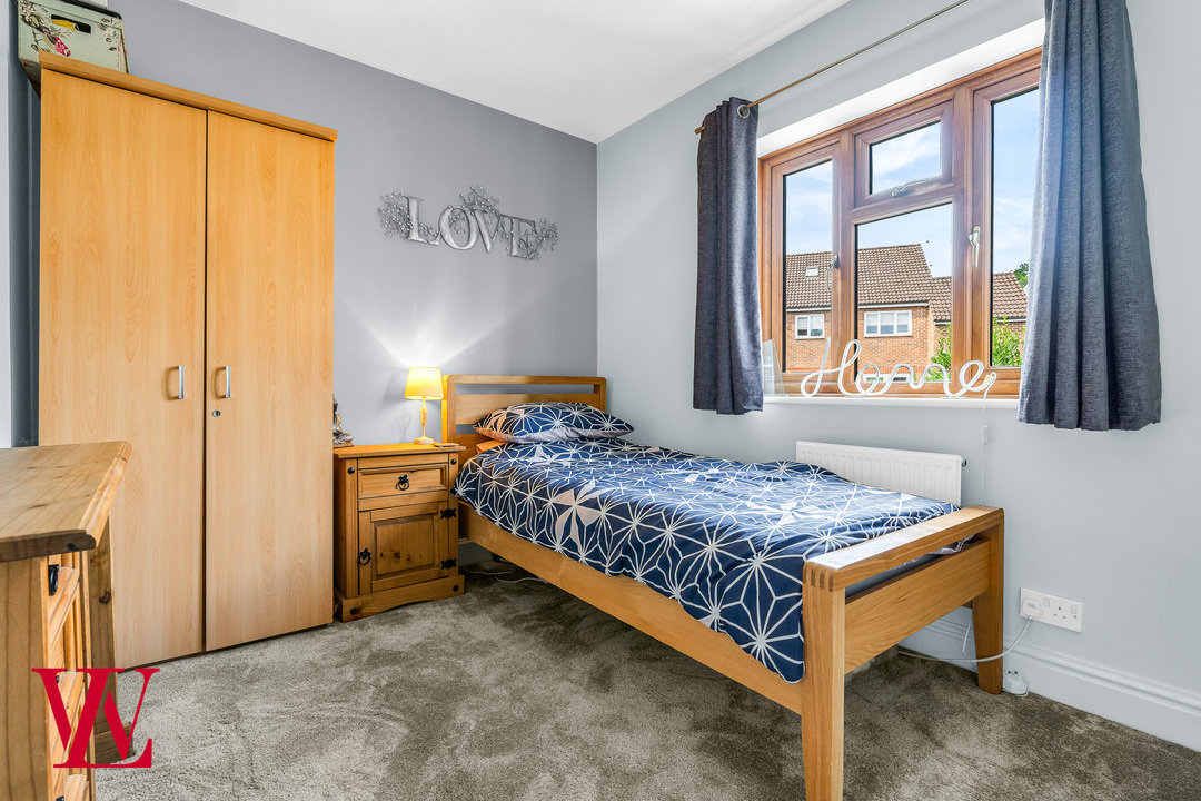 5 bed detached house for sale in Nursery Rise, Dunmow, Essex  - Property Image 24