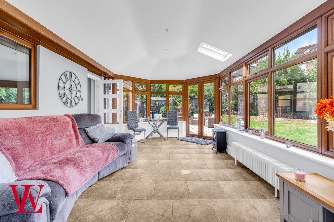 5 bed detached house for sale in Nursery Rise, Dunmow, Essex 9