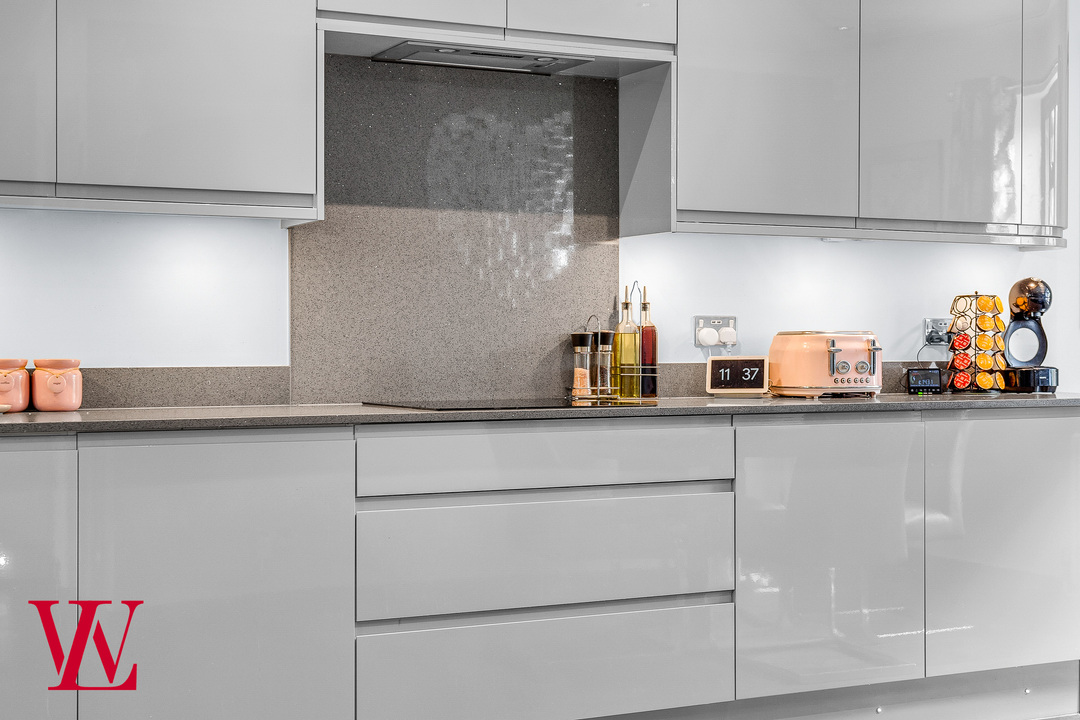 5 bed detached house for sale in Nursery Rise, Dunmow, Essex  - Property Image 6