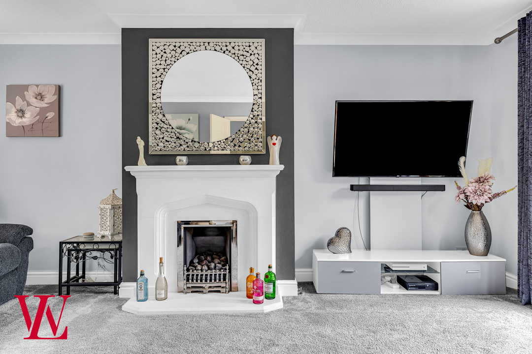 5 bed detached house for sale in Nursery Rise, Dunmow, Essex 13