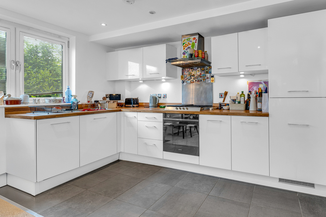 2 bed apartment for sale in Tanners Wharf, Bishop's Stortford, Hertfordshire  - Property Image 5