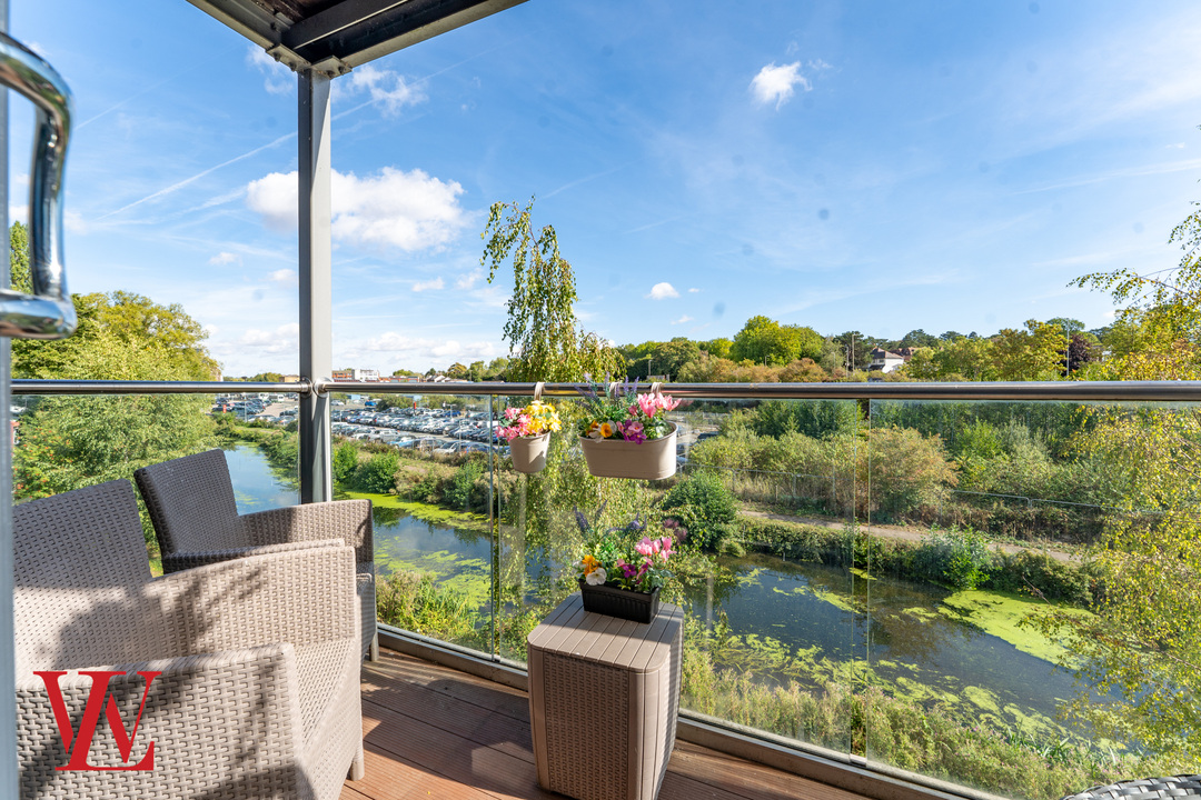2 bed apartment for sale in River View, Bishop's Stortford, Hertfordshire 1