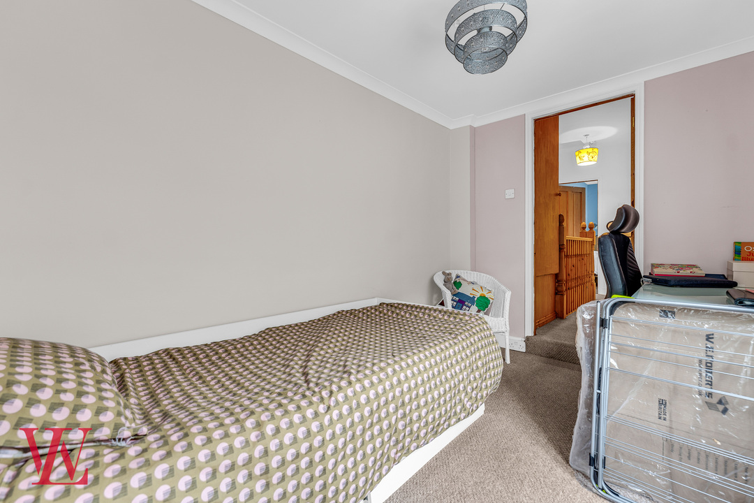 2 bed terraced house for sale in Dunmow Road, Bishop's Stortford, Hertfordshire 11