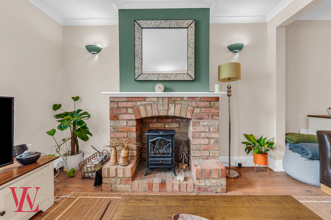 2 bed terraced house for sale in Dunmow Road, Bishop's Stortford, Hertfordshire  - Property Image 4