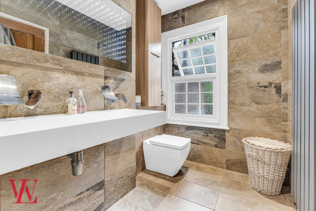 2 bed terraced house for sale in Dunmow Road, Bishop's Stortford, Hertfordshire  - Property Image 13
