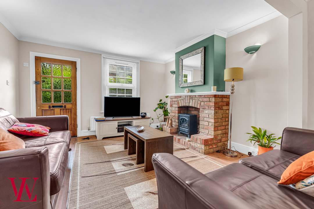 2 bed terraced house for sale in Dunmow Road, Bishop's Stortford, Hertfordshire 2