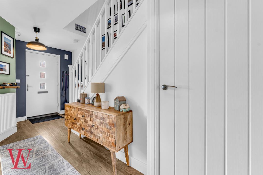 3 bed semi-detached house for sale in Athenian Drive, Bishop's Stortford, Hertfordshire  - Property Image 11