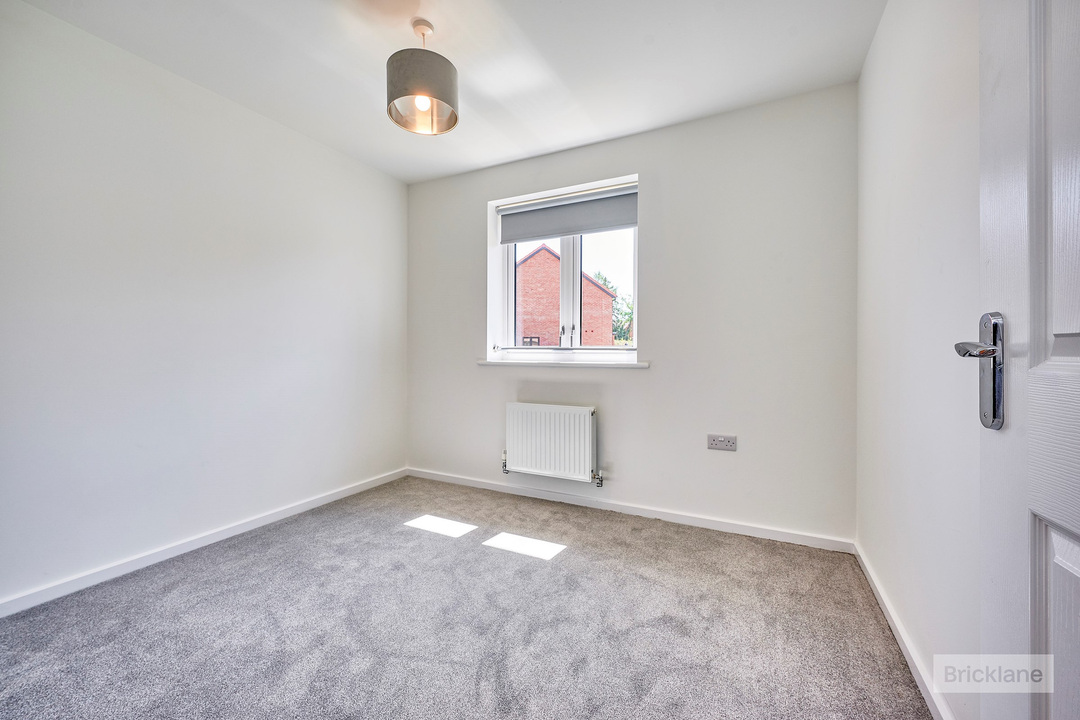 3 bed semi-detached house to rent in Miles Way, Bishops Stortford, Hertfordshire  - Property Image 8