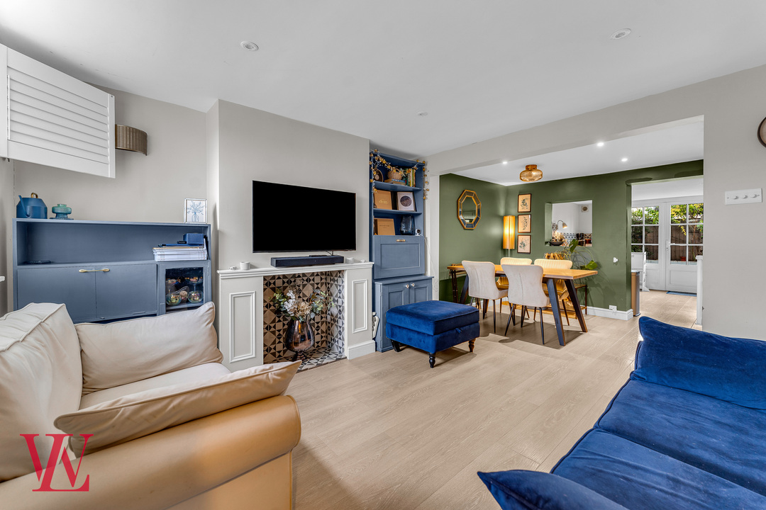 2 bed terraced house for sale in Barrells Down Road, Bishop's Stortford, Hertfordshire  - Property Image 2