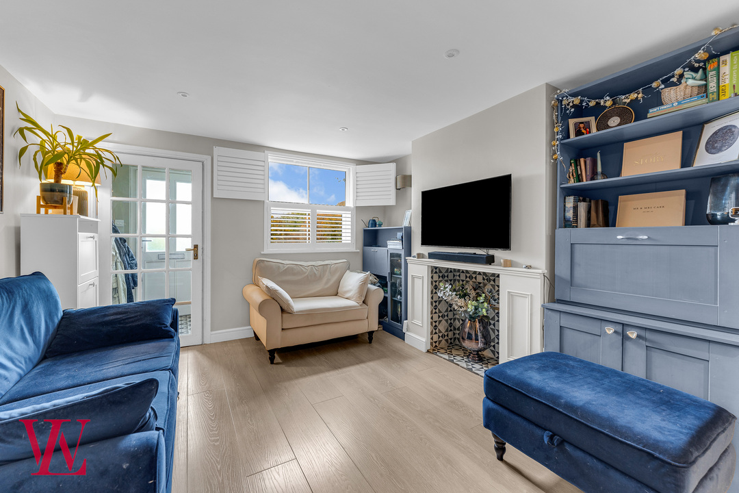 2 bed terraced house for sale in Barrells Down Road, Bishop's Stortford, Hertfordshire 2