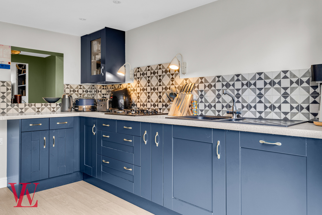 2 bed terraced house for sale in Barrells Down Road, Bishop's Stortford, Hertfordshire  - Property Image 9