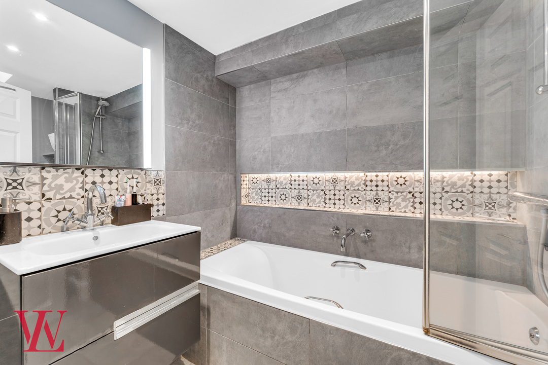 2 bed terraced house for sale in Barrells Down Road, Bishop's Stortford, Hertfordshire  - Property Image 15