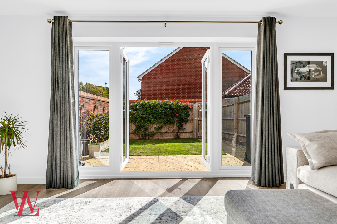3 bed end of terrace house for sale in Ellis Drive, Bishop's Stortford, Hertfordshire 11