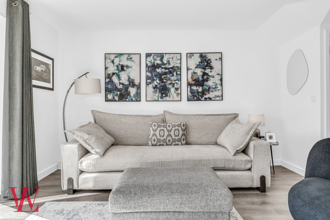 3 bed end of terrace house for sale in Ellis Drive, Bishop's Stortford, Hertfordshire 10