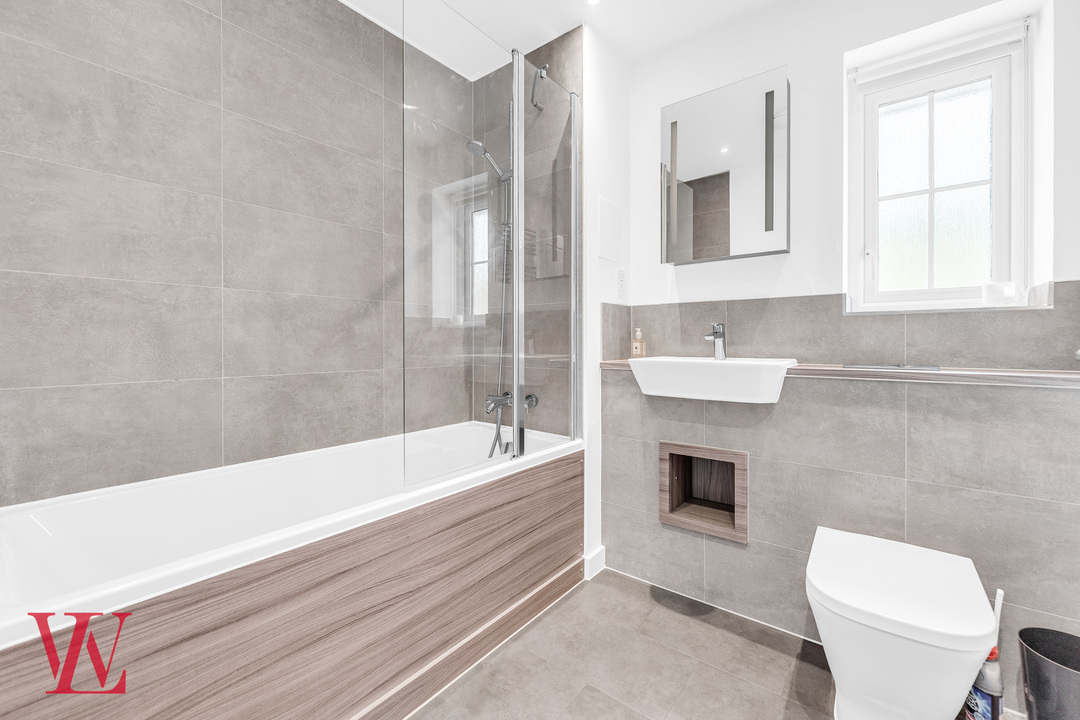 3 bed end of terrace house for sale in Ellis Drive, Bishop's Stortford, Hertfordshire 21