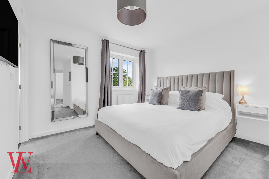 3 bed end of terrace house for sale in Ellis Drive, Bishop's Stortford, Hertfordshire 14