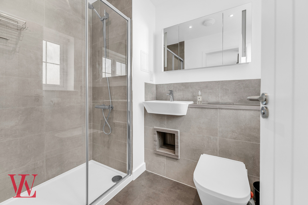 3 bed end of terrace house for sale in Ellis Drive, Bishop's Stortford, Hertfordshire 18
