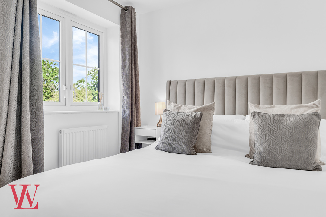 3 bed end of terrace house for sale in Ellis Drive, Bishop's Stortford, Hertfordshire 17