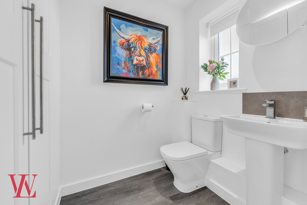 3 bed end of terrace house for sale in Ellis Drive, Bishop's Stortford, Hertfordshire 12