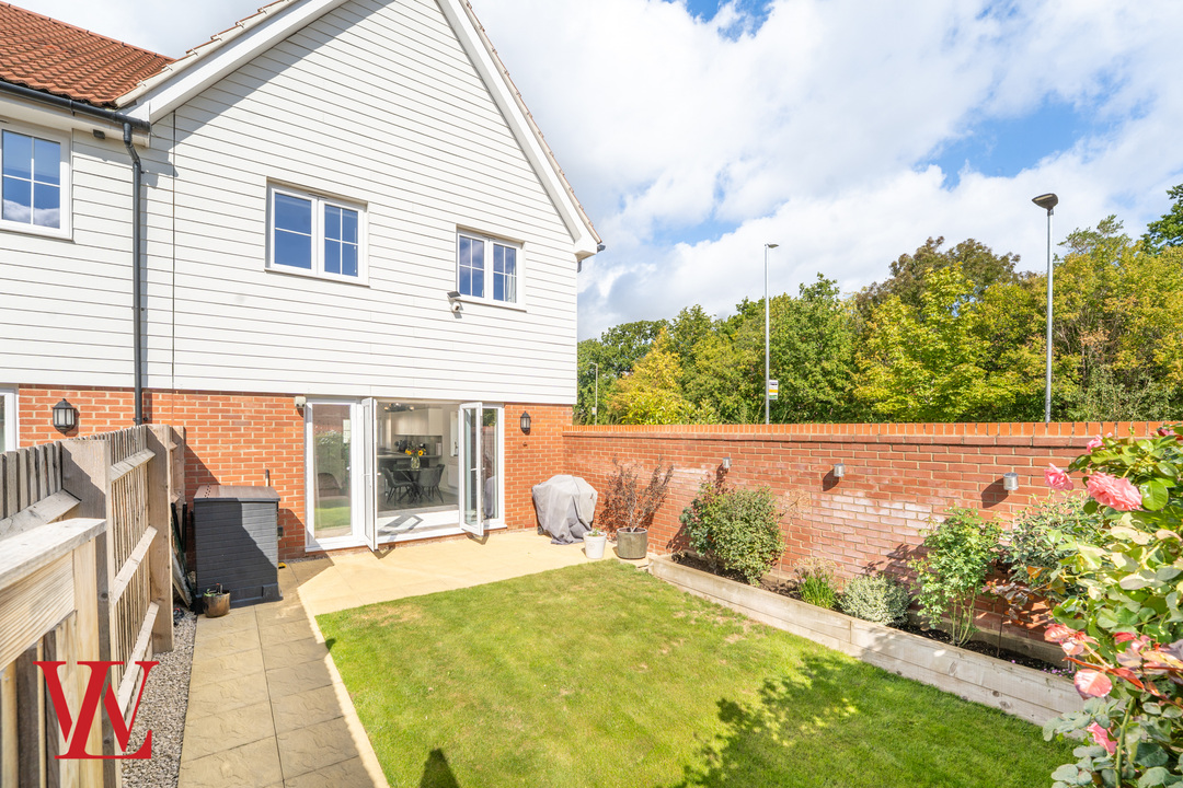 3 bed end of terrace house for sale in Ellis Drive, Bishop's Stortford, Hertfordshire  - Property Image 27