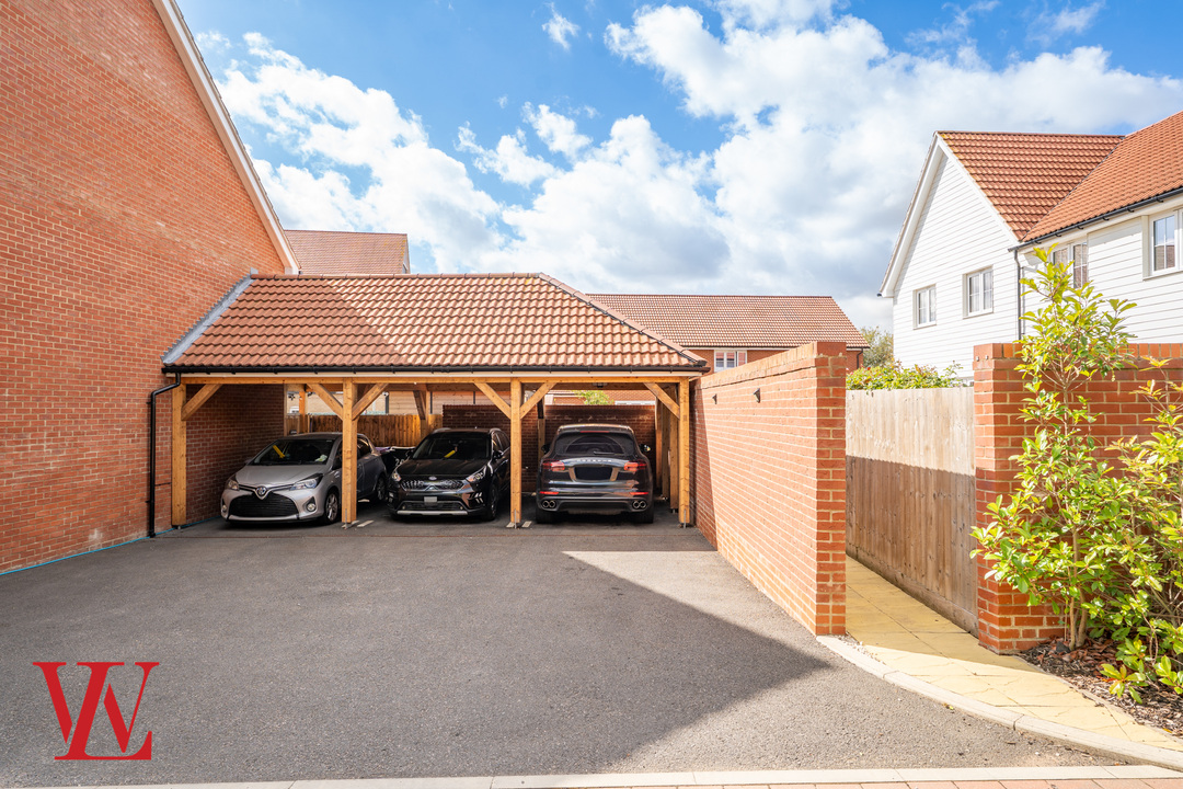 3 bed end of terrace house for sale in Ellis Drive, Bishop's Stortford, Hertfordshire  - Property Image 29