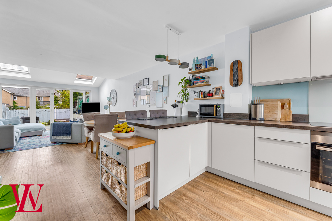 2 bed terraced house for sale in Kitchener Road, Bishop's Stortford, Hertfordshire  - Property Image 7