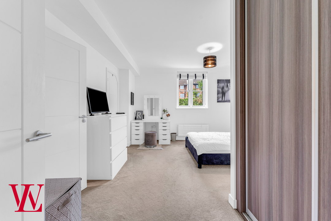 2 bed apartment for sale in Regents Court, 112 South Street, Bishop's Stortford, Hertfordshire  - Property Image 7