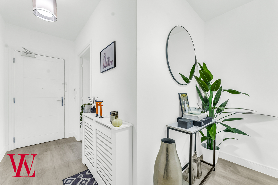 2 bed apartment for sale in Regents Court, 112 South Street, Bishop's Stortford, Hertfordshire  - Property Image 11