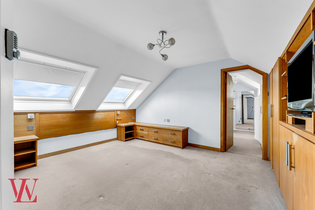 5 bed detached house for sale in The Chase, Bishop's Stortford, Hertfordshire  - Property Image 12