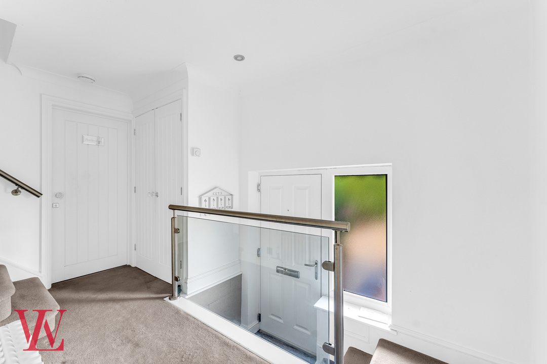 5 bed detached house for sale in The Chase, Bishop's Stortford, Hertfordshire 10