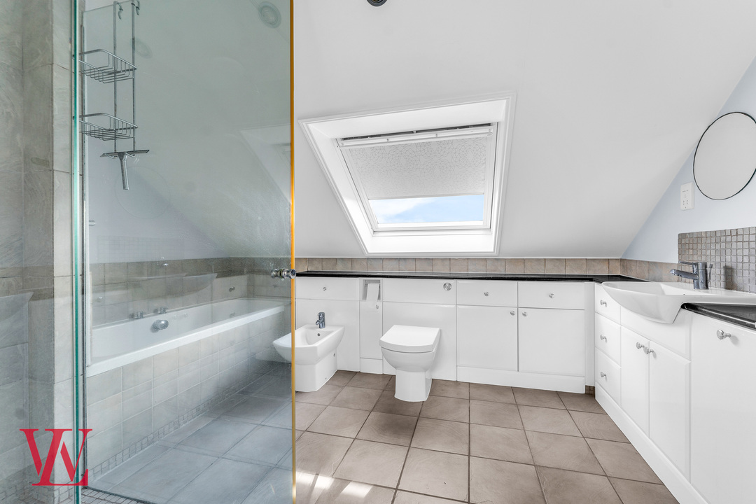 5 bed detached house for sale in The Chase, Bishop's Stortford, Hertfordshire  - Property Image 14