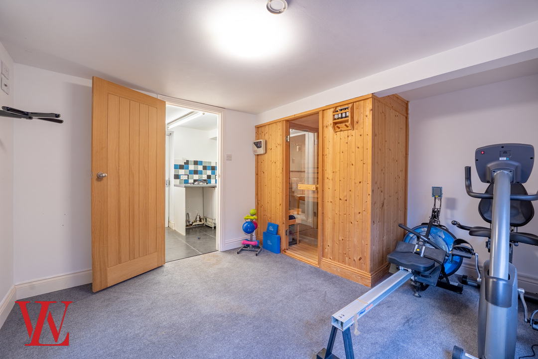 5 bed detached house for sale in The Chase, Bishop's Stortford, Hertfordshire  - Property Image 25