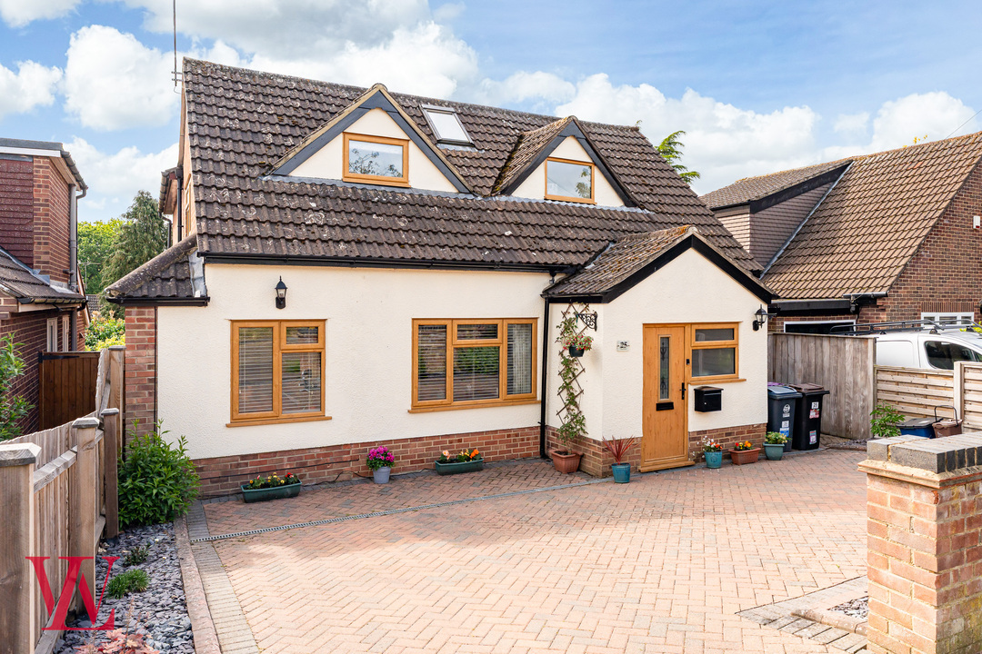 4 bed detached house for sale in Mazoe Road, Bishop's Stortford, Hertfordshire - Property Image 1
