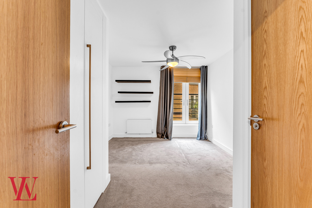 2 bed apartment for sale in St. Stephens Court, Silver Street, Stansted, Essex 7