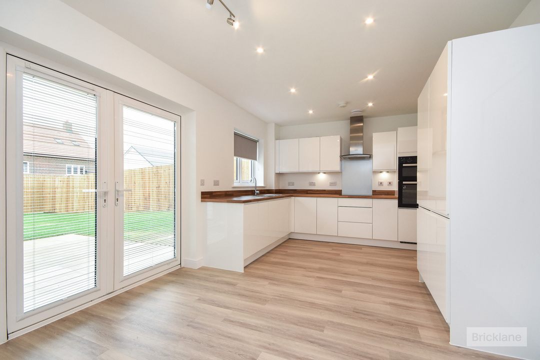 4 bed detached house to rent in Moors Field Drive, Little Dunmow, Dunmow, Essex  - Property Image 3