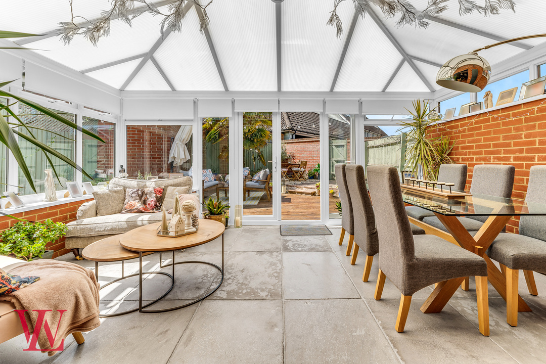 4 bed semi-detached house for sale in Burgattes Road, Little Canfield, Dunmow, Essex 4